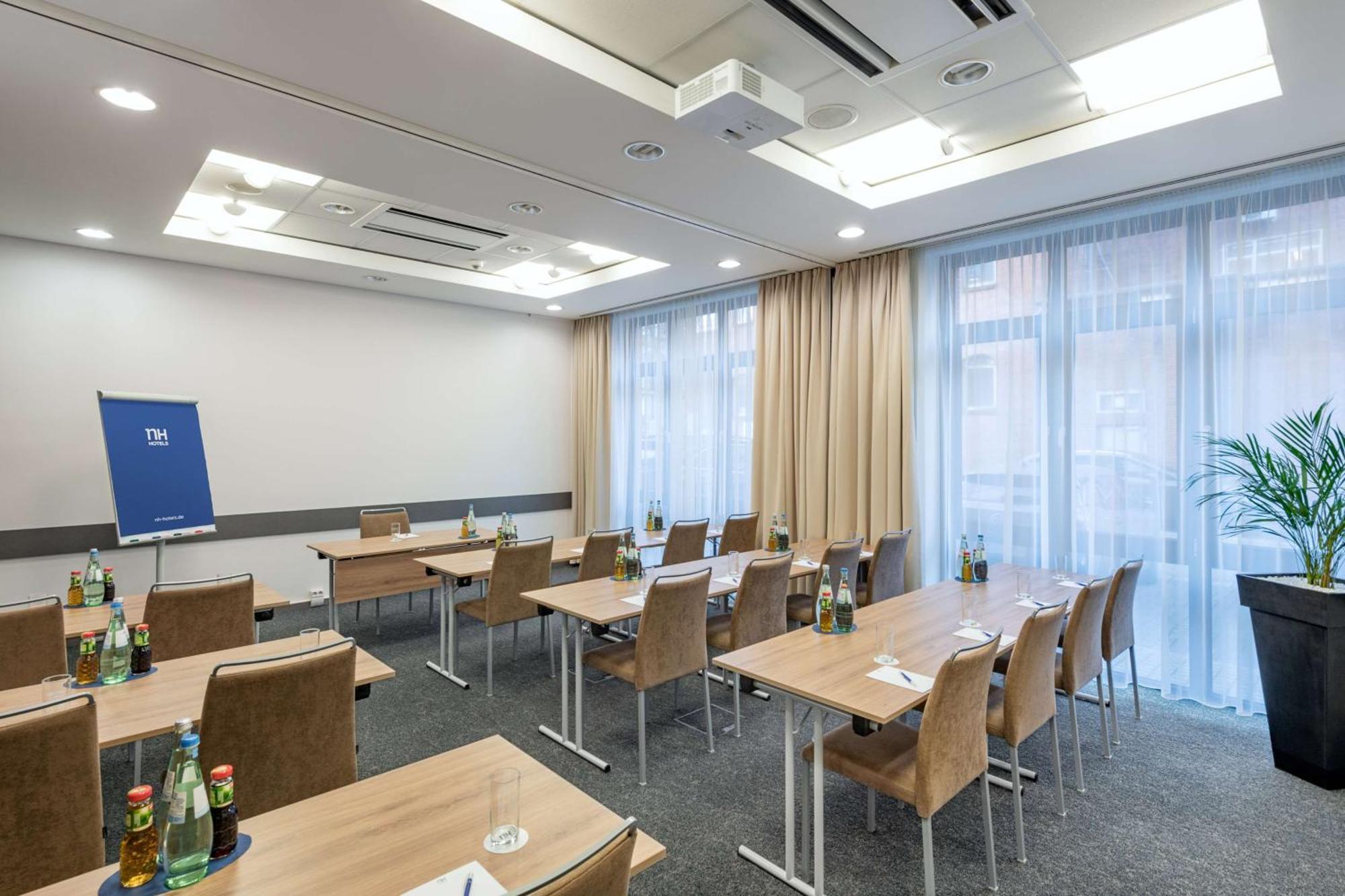 Nh Hamburg Altona Hotel Ngoại thất bức ảnh