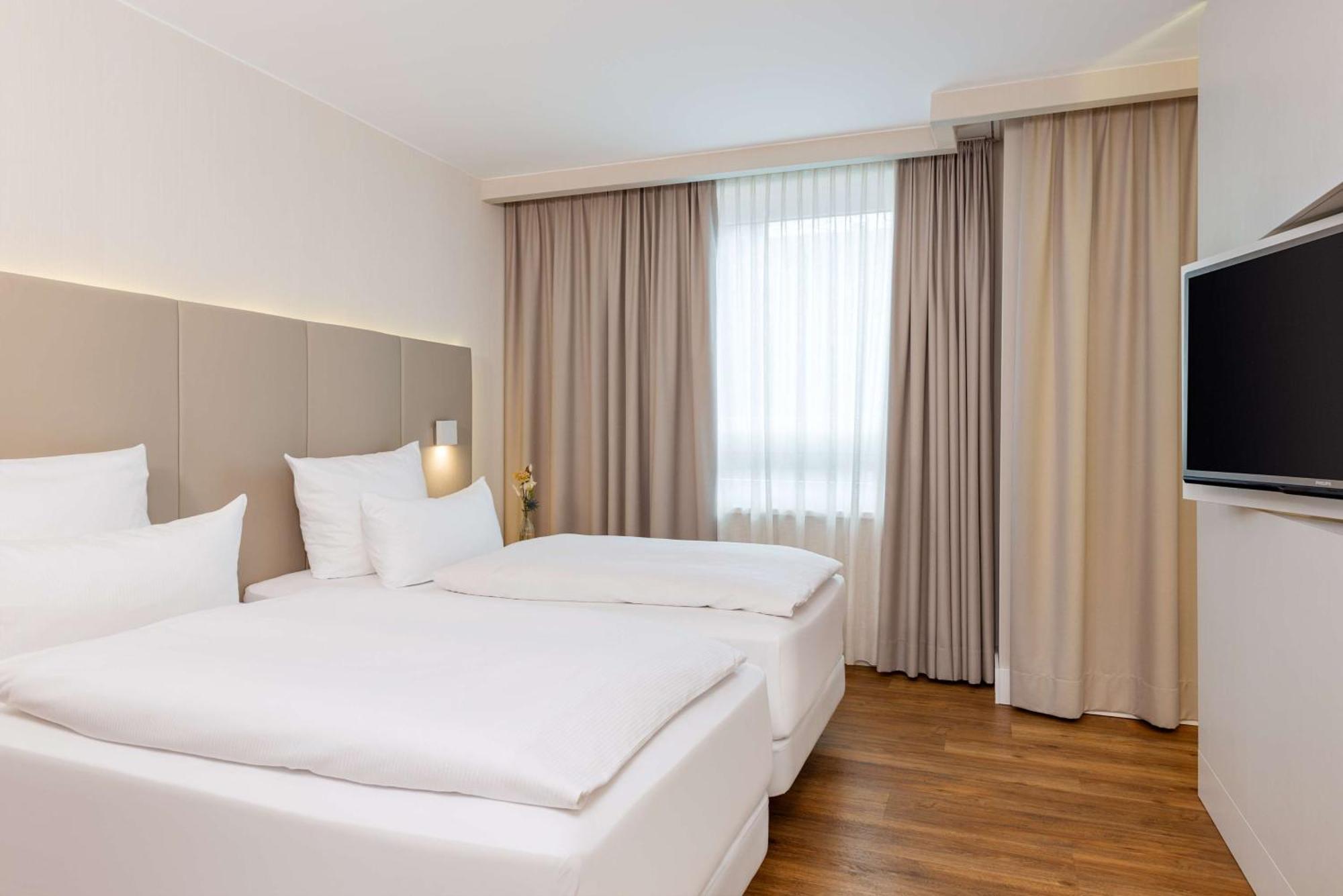 Nh Hamburg Altona Hotel Ngoại thất bức ảnh