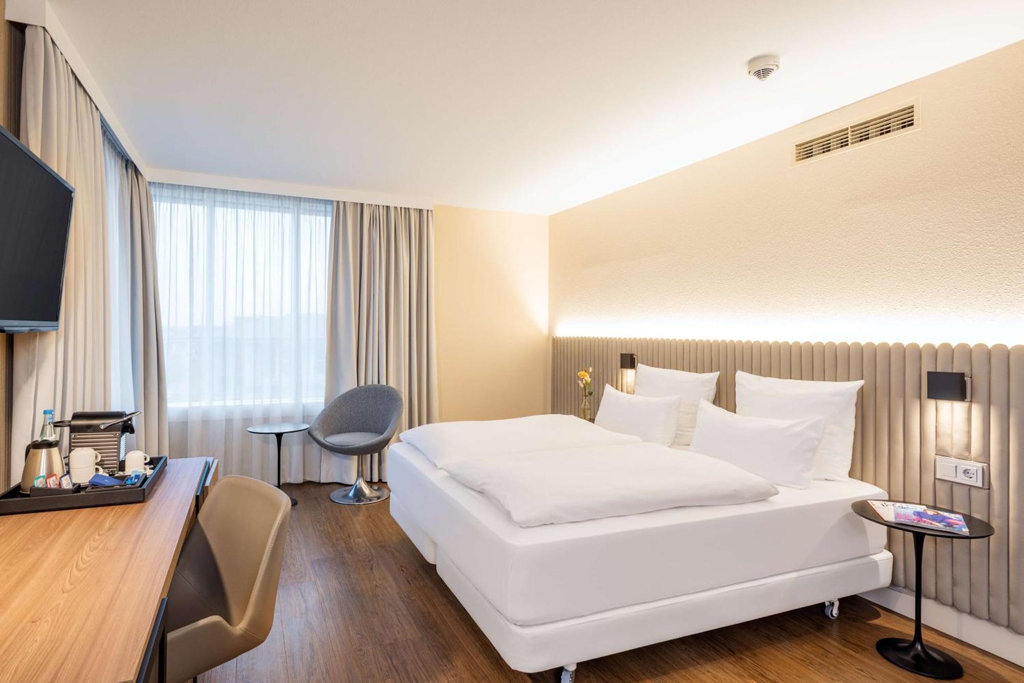 Nh Hamburg Altona Hotel Ngoại thất bức ảnh