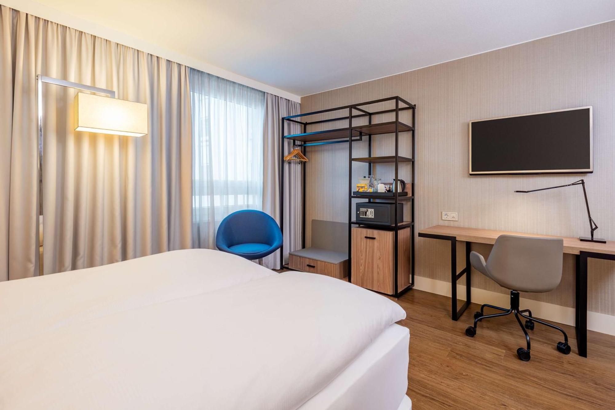 Nh Hamburg Altona Hotel Ngoại thất bức ảnh